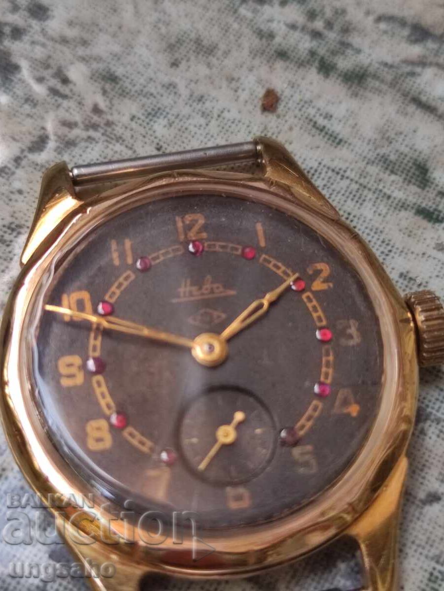 Neva. Vintage. Revizuit. De colecție cu preț € 60.00 | 117.35 BGN