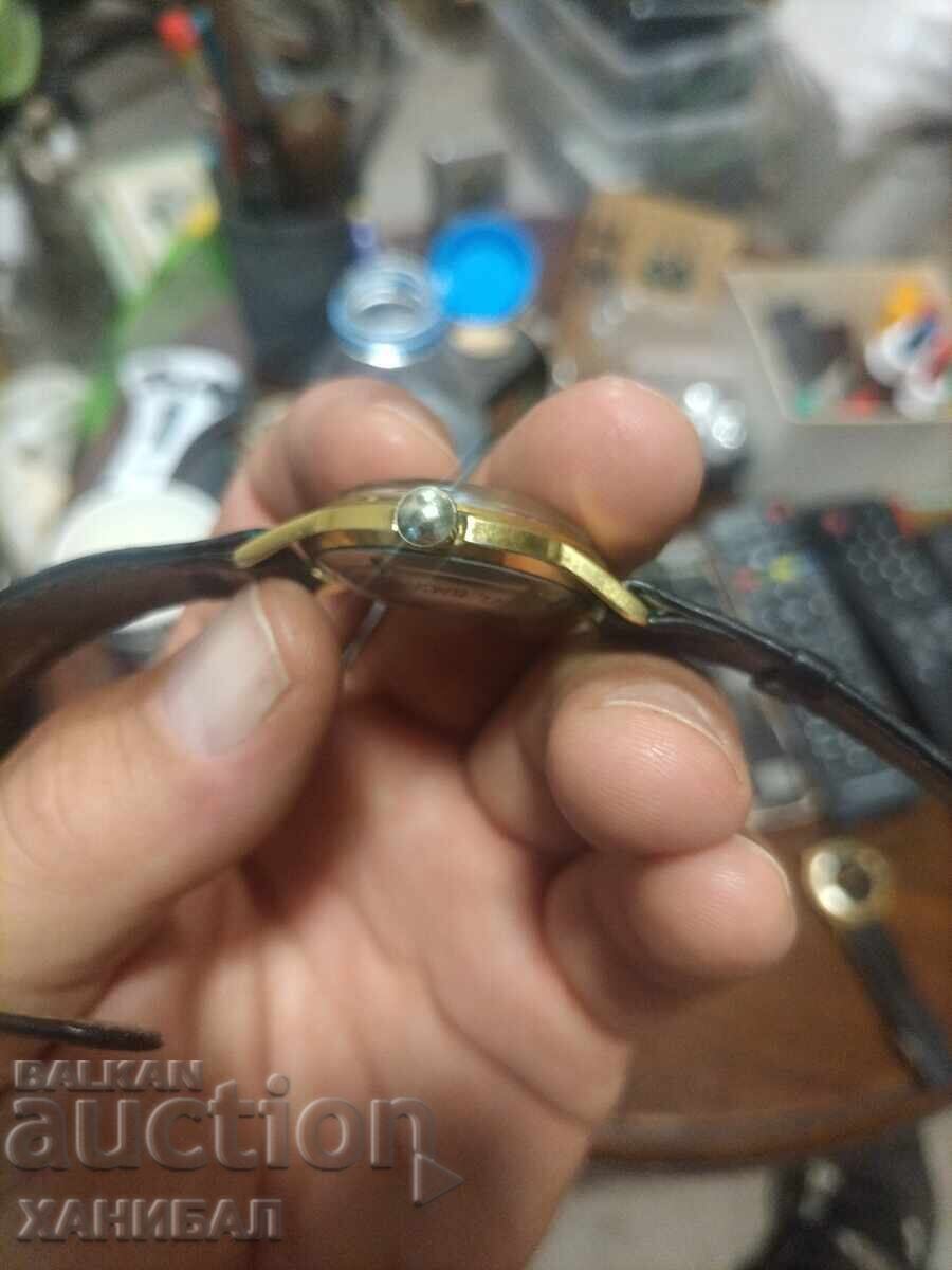 Delivery of GOLD-PLATED JUNGHANS WATCH WORKING