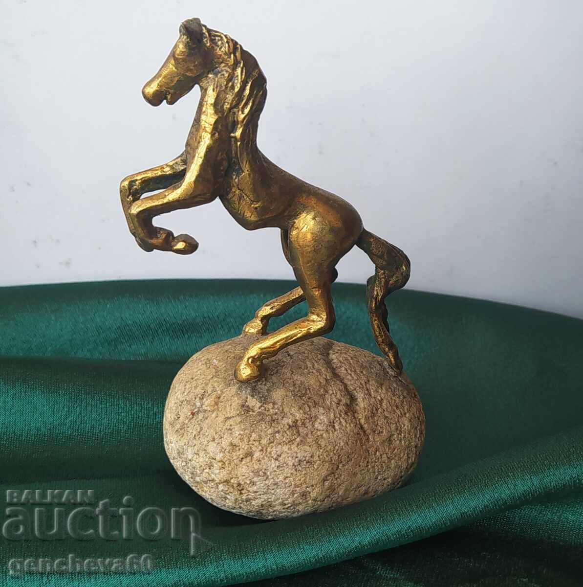 Statuetă veche de autor din bronz