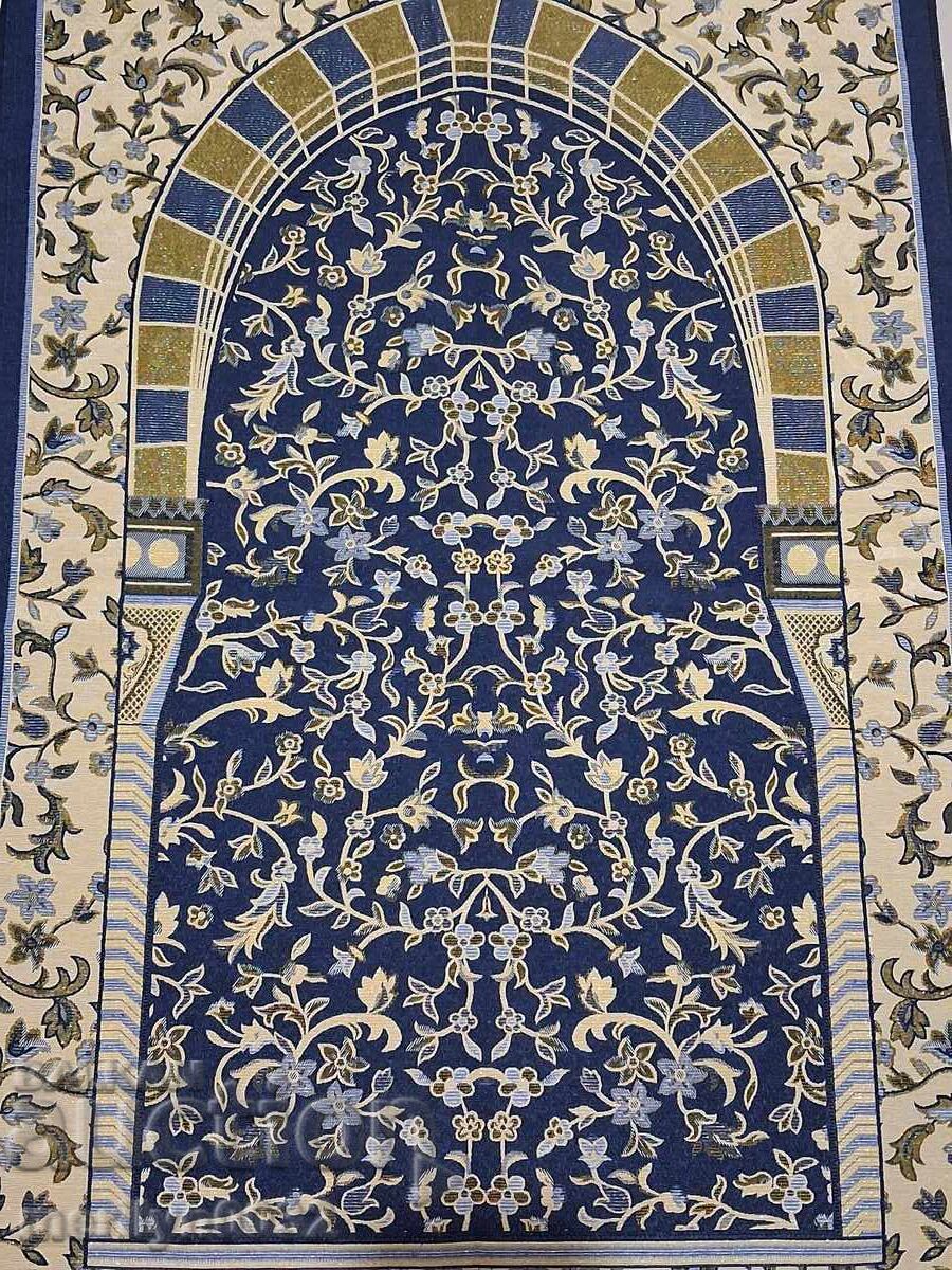 Auction  Muslim prayer rug carpet for wall carpet rug