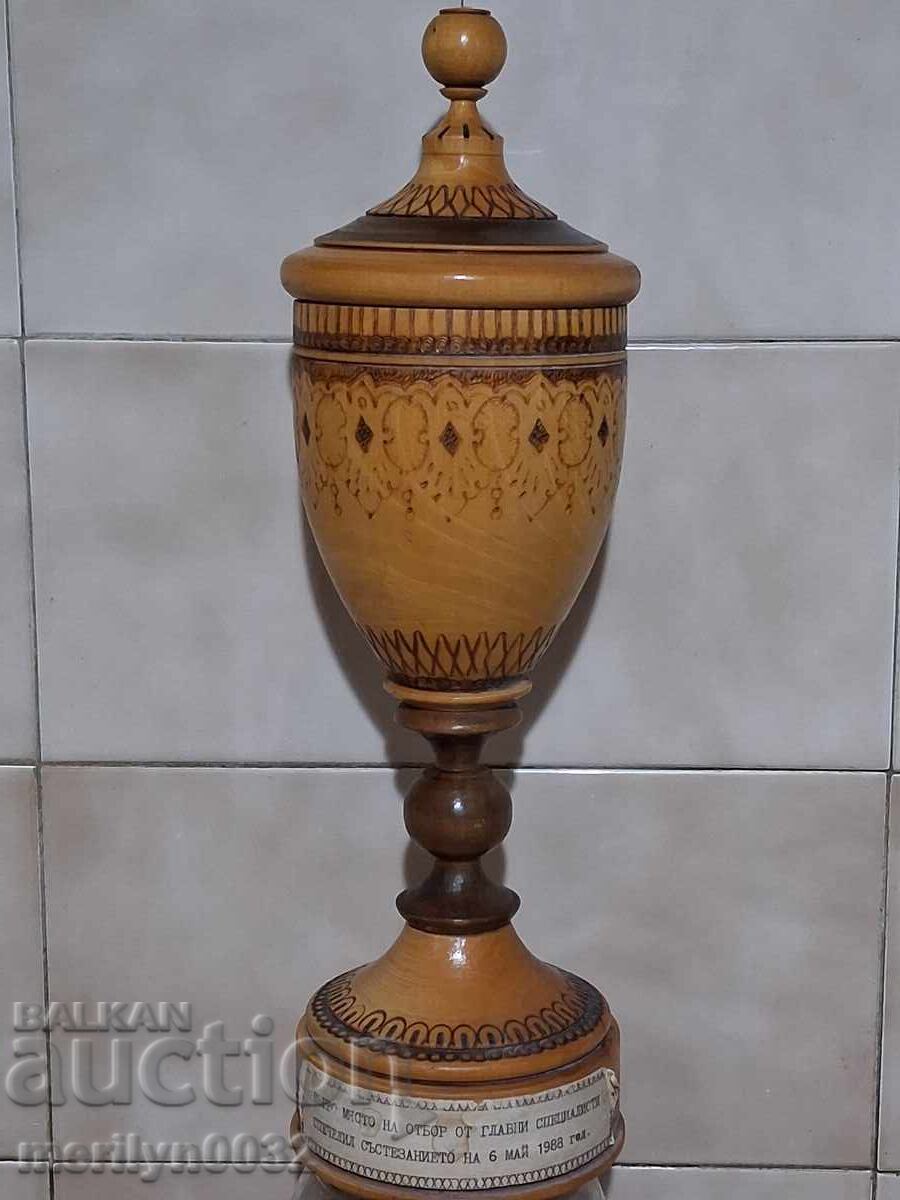 Ξύλινο κύπελλο βράβευσης, νικητής, βραβευμένος, αριστούχος Ξύλινο κύπελλο βράβευσης, νικητής, βραβευμένος, αριστούχος