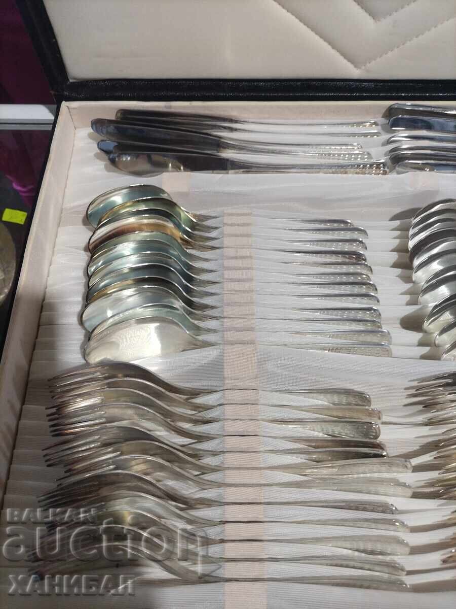 SILVER-PLATED CUTLERY SET PERLA - 6