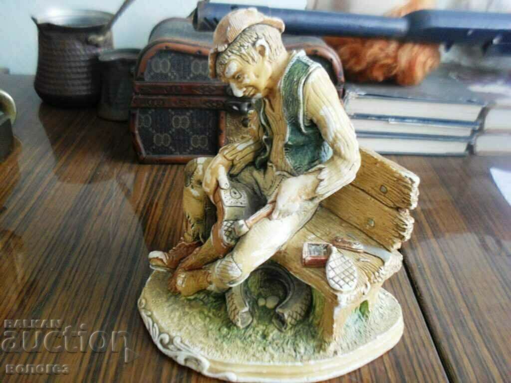 Δημοπρασία Στατούετα Naturecraft "Shoe Mender" - μπισκουί πορσελάνης