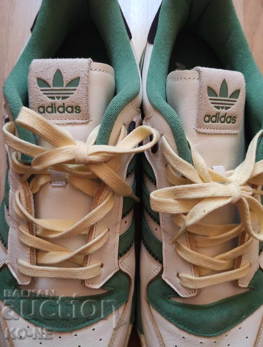 Adidași Adidas - mărimea 50 și 2/3 cu preț € 70.00 | 136.91 BGN