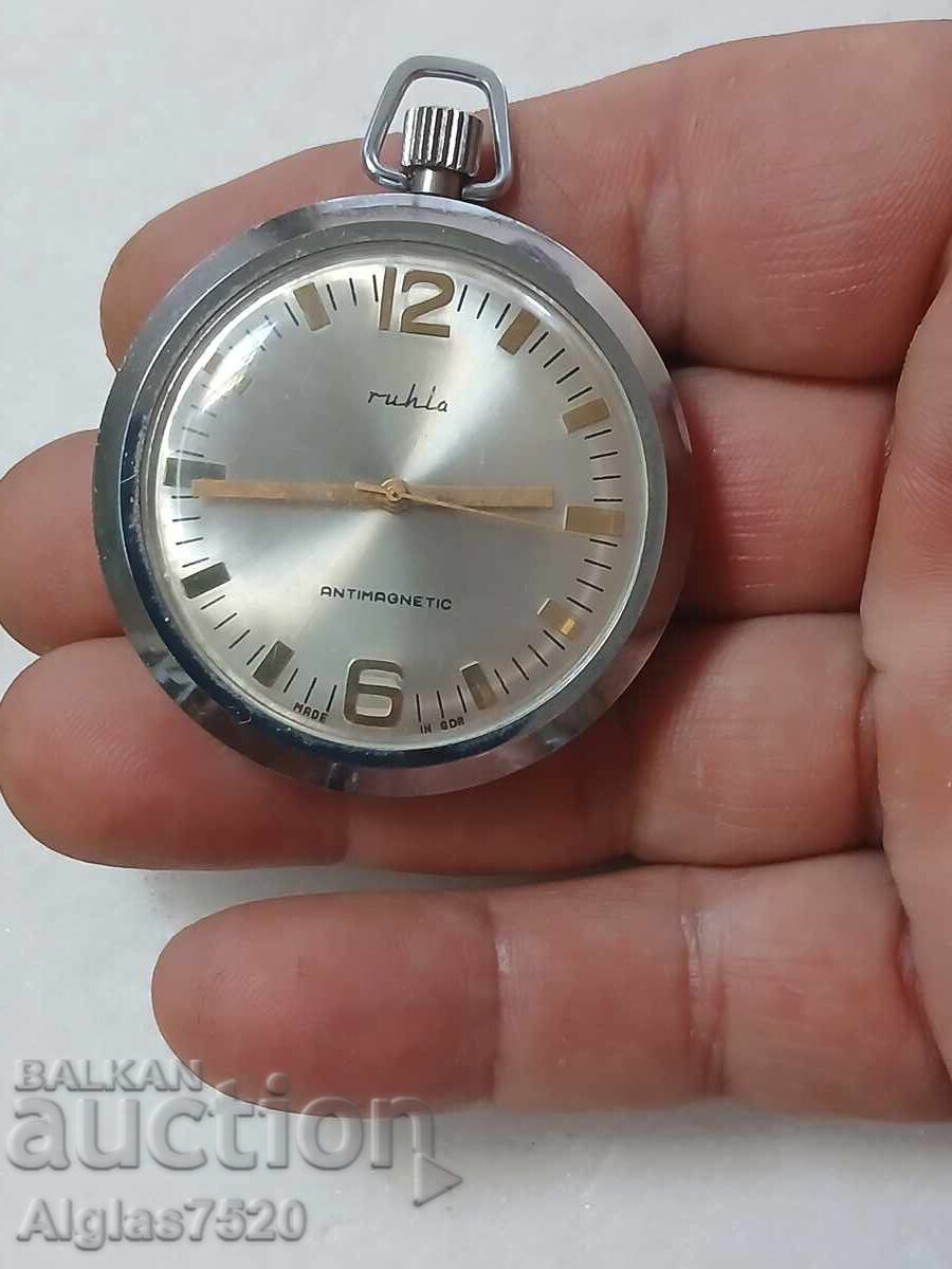 Livrarea Ceas mecanic "Ruhla antimagnetik"