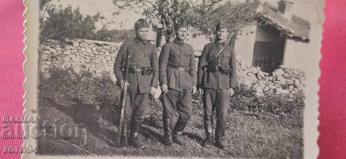ΑΠΟ ΕΝΑ ΕΥΡΩ - 7