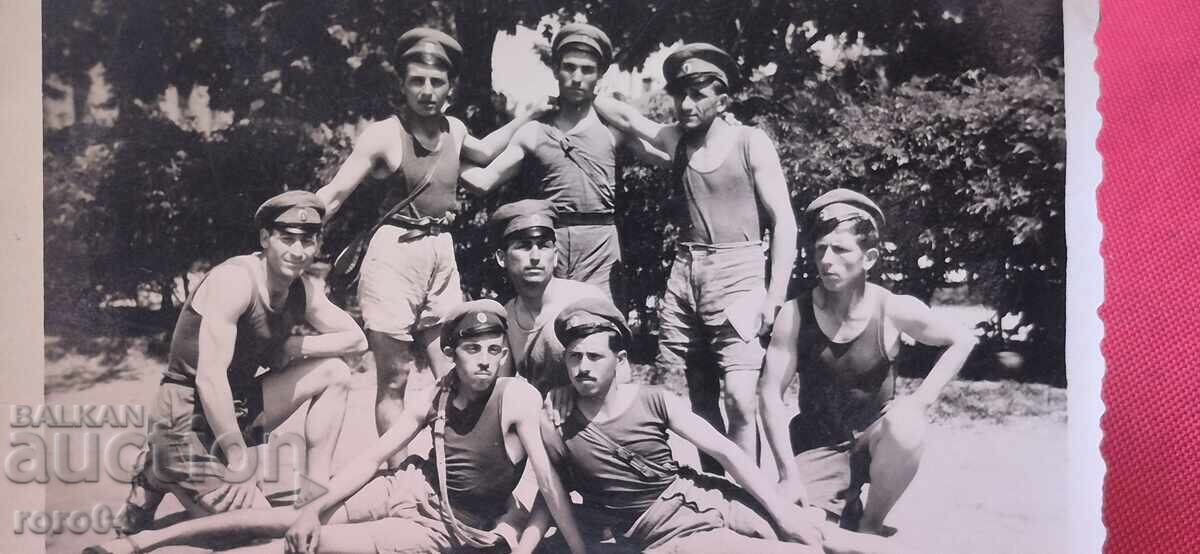 Δημοπρασία ΑΠΟ ΕΝΑ ΕΥΡΩ Δημοπρασία ΑΠΟ ΕΝΑ ΕΥΡΩ