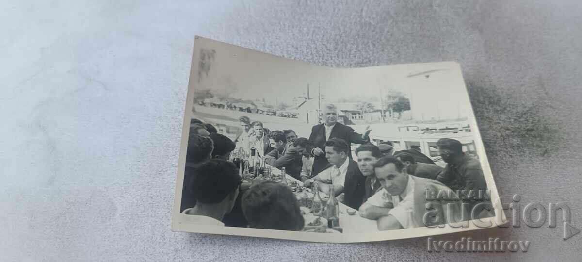 Φωτογραφία Σόφια Δεξίωση εργαζομένων στη βάση εμπορευμάτων - Σόφια