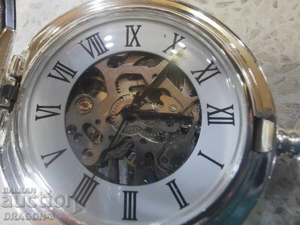 CEAS DE BUZUNAR cu preț € 45.00 | 88.01 BGN