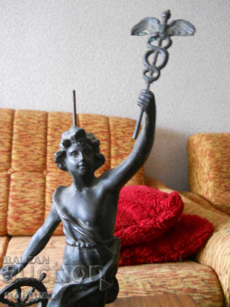 Licitație Statuetă veche din zinc a zeului Hermes