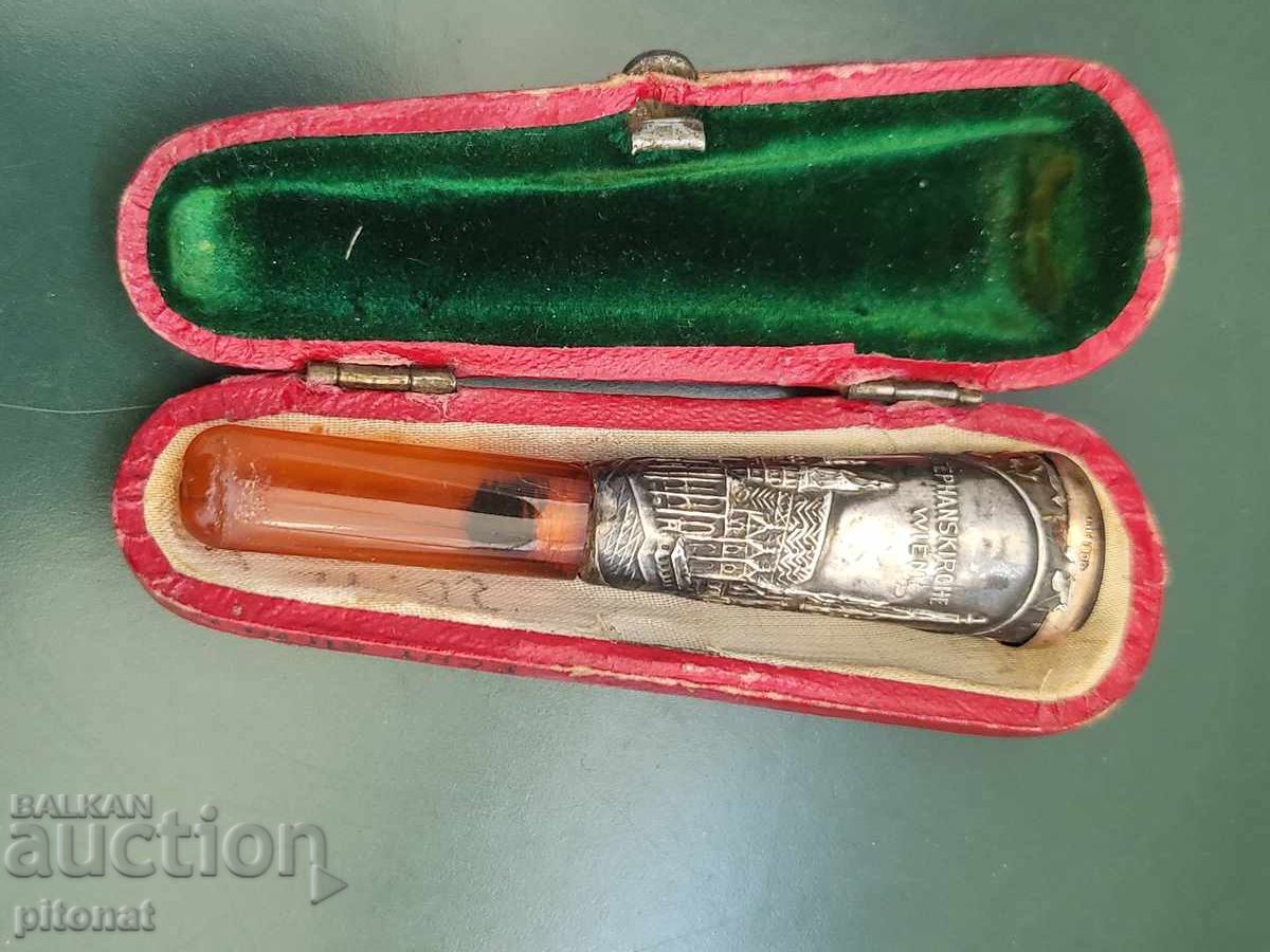 Антикварно цигаре сребро и кехлибар с цена € 70.00 | 136.91 лв.