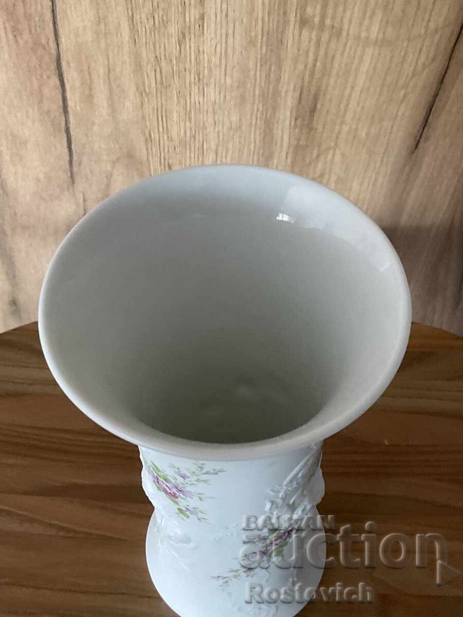 Delivery of "Kaiser" vase, Monaco series, West Germany. 1970 Delivery of "Kaiser" vase, Monaco series, West Germany. 1970