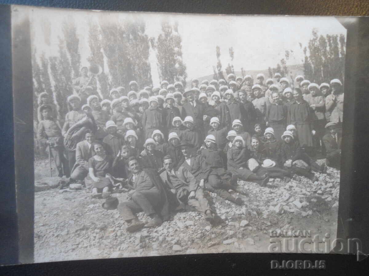 Fotografie veche, 10.VI.1926, Excursia în satul Boboshevo