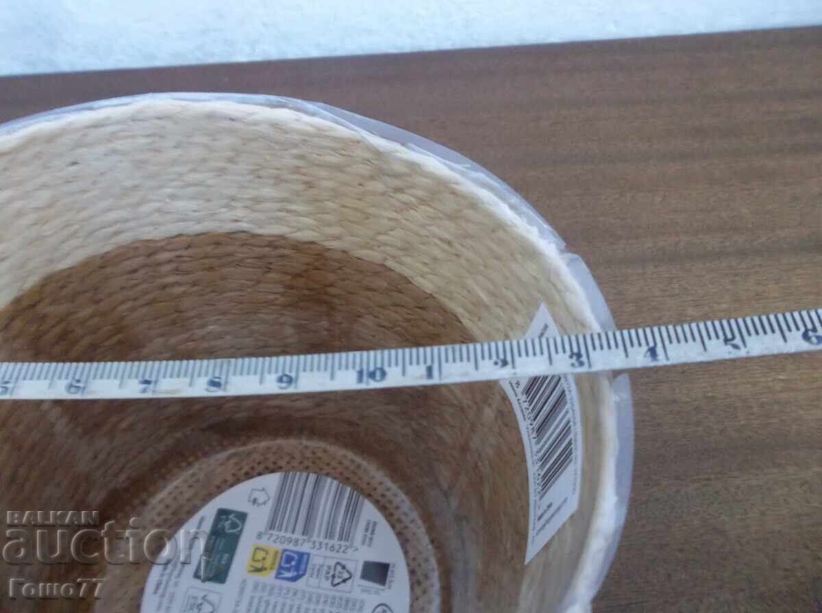 Flower pot with price € 0.01 | 0.02 BGN