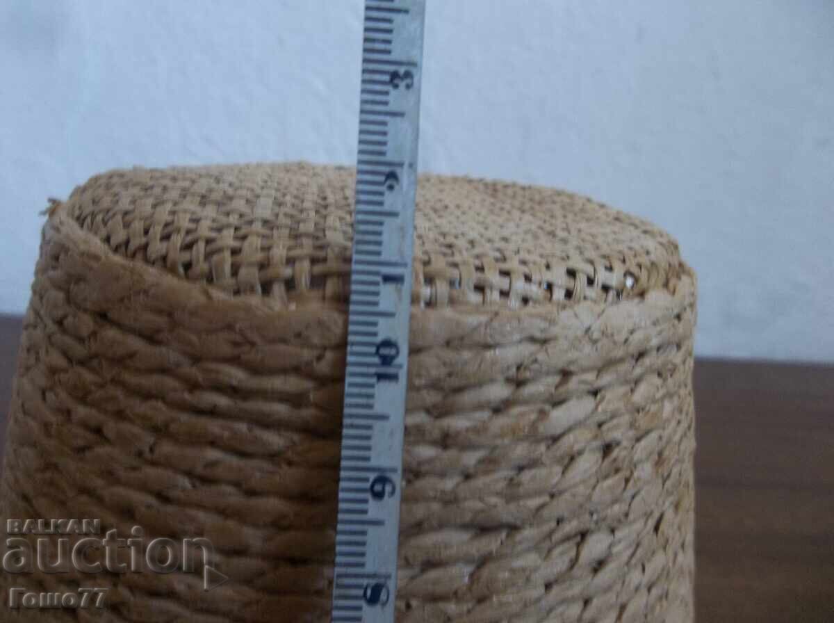Auction  Flower pot