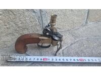 Brichetă pistol cu cremene. Unicat
