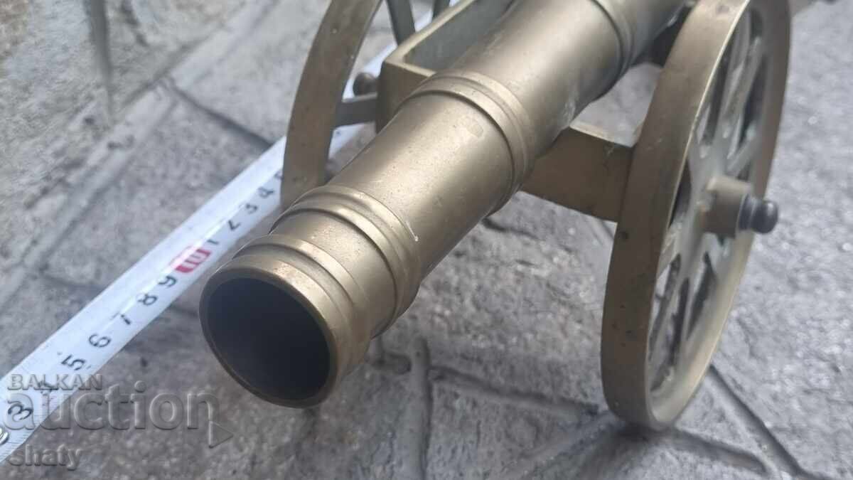 Δημοπρασία Μεγάλο μπρούτζινο κανόνι. Τόπι