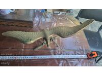 Statuie veche din bronz. Figurină din bronz reprezentând un vultur