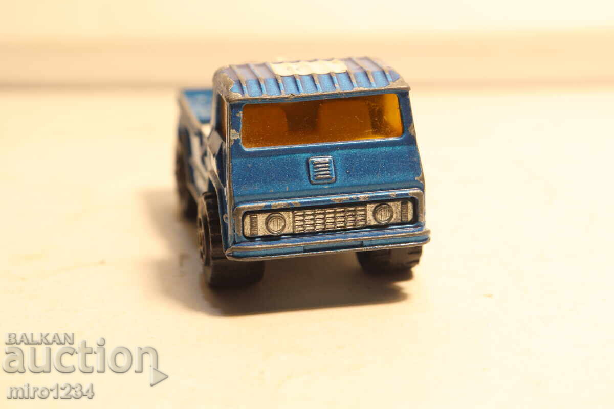 Licitație MAJORETTE CAMION MAȘINUȚĂ MODEL Licitație MAJORETTE CAMION MAȘINUȚĂ MODEL