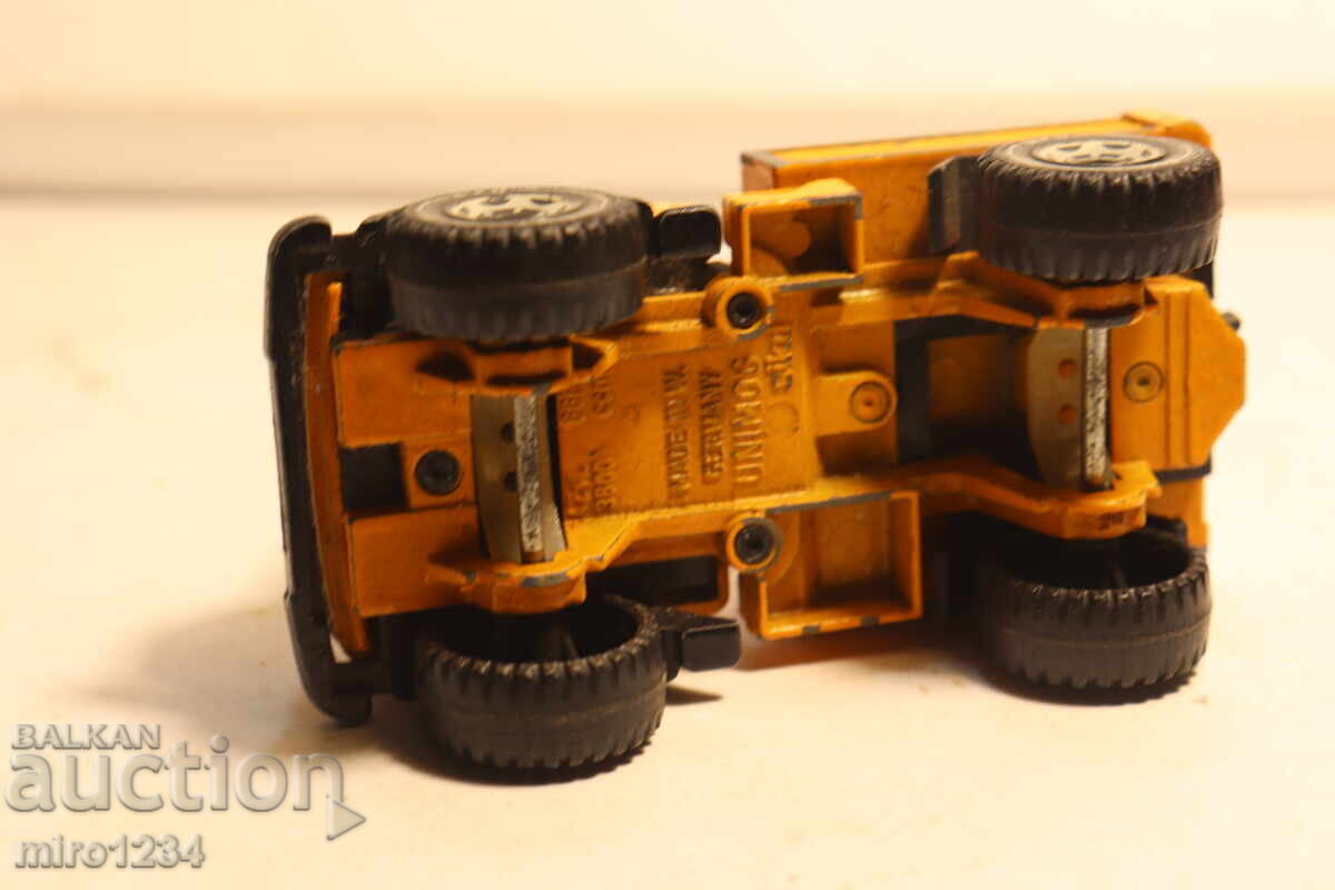 1/50??? SIKU MERCEDES UNIMOG MAȘINUȚĂ MODEL - 6 1/50??? SIKU MERCEDES UNIMOG MAȘINUȚĂ MODEL - 6