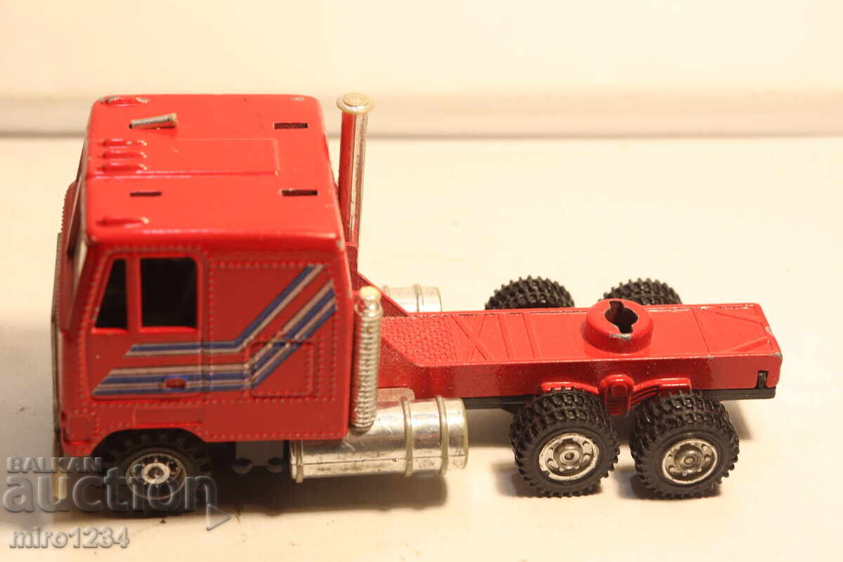 1/43 JUCĂRIE VECHE CAMION MAȘINUȚĂ MODEL cu preț € 0.01 | 0.02 BGN 1/43 JUCĂRIE VECHE CAMION MAȘINUȚĂ MODEL cu preț € 0.01 | 0.02 BGN