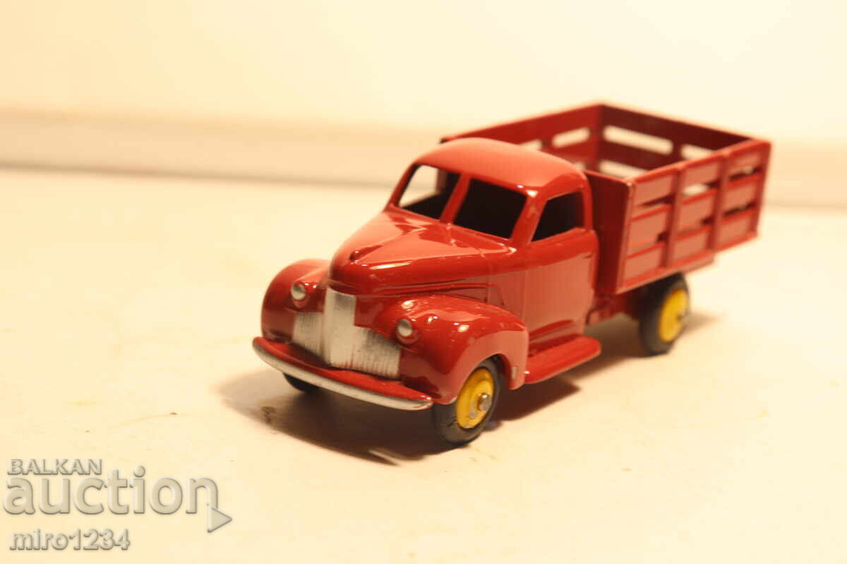 Licitație DINKY TOYS STUDEBAKER CAMION MAȘINUȚĂ MODEL Licitație DINKY TOYS STUDEBAKER CAMION MAȘINUȚĂ MODEL