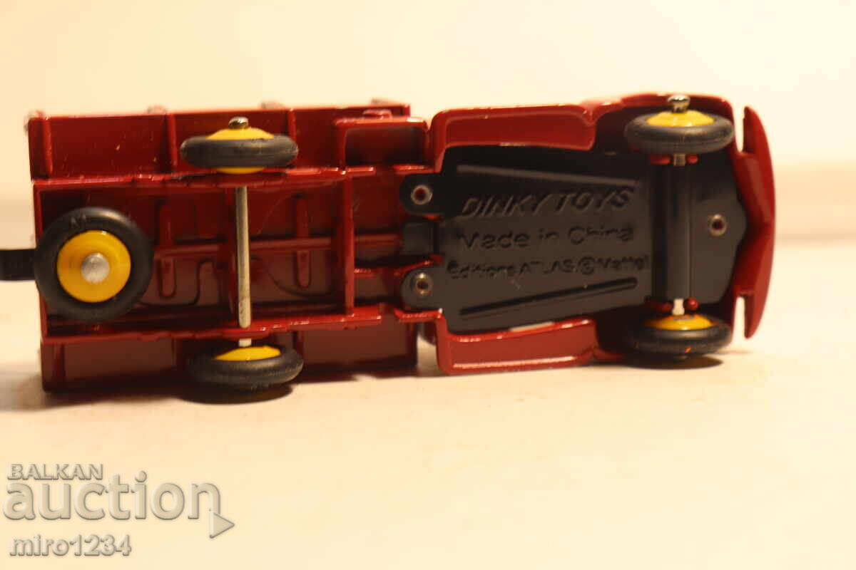 DINKY TOYS STUDEBAKER CAMION MAȘINUȚĂ MODEL - 7 DINKY TOYS STUDEBAKER CAMION MAȘINUȚĂ MODEL - 7