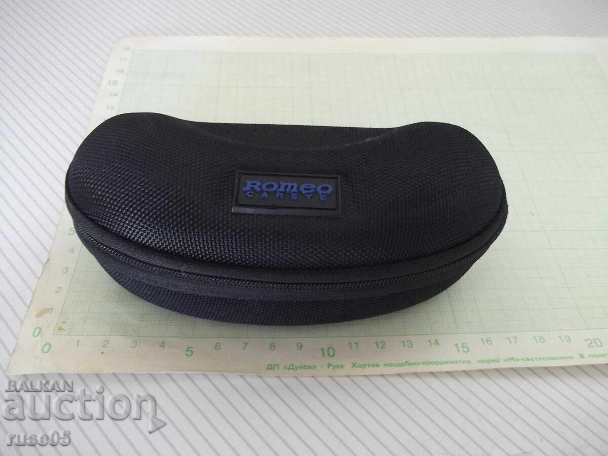 Θήκη γυαλιών "ROMEO" μαύρη με τιμή € 5.11 | 9.99 BGN