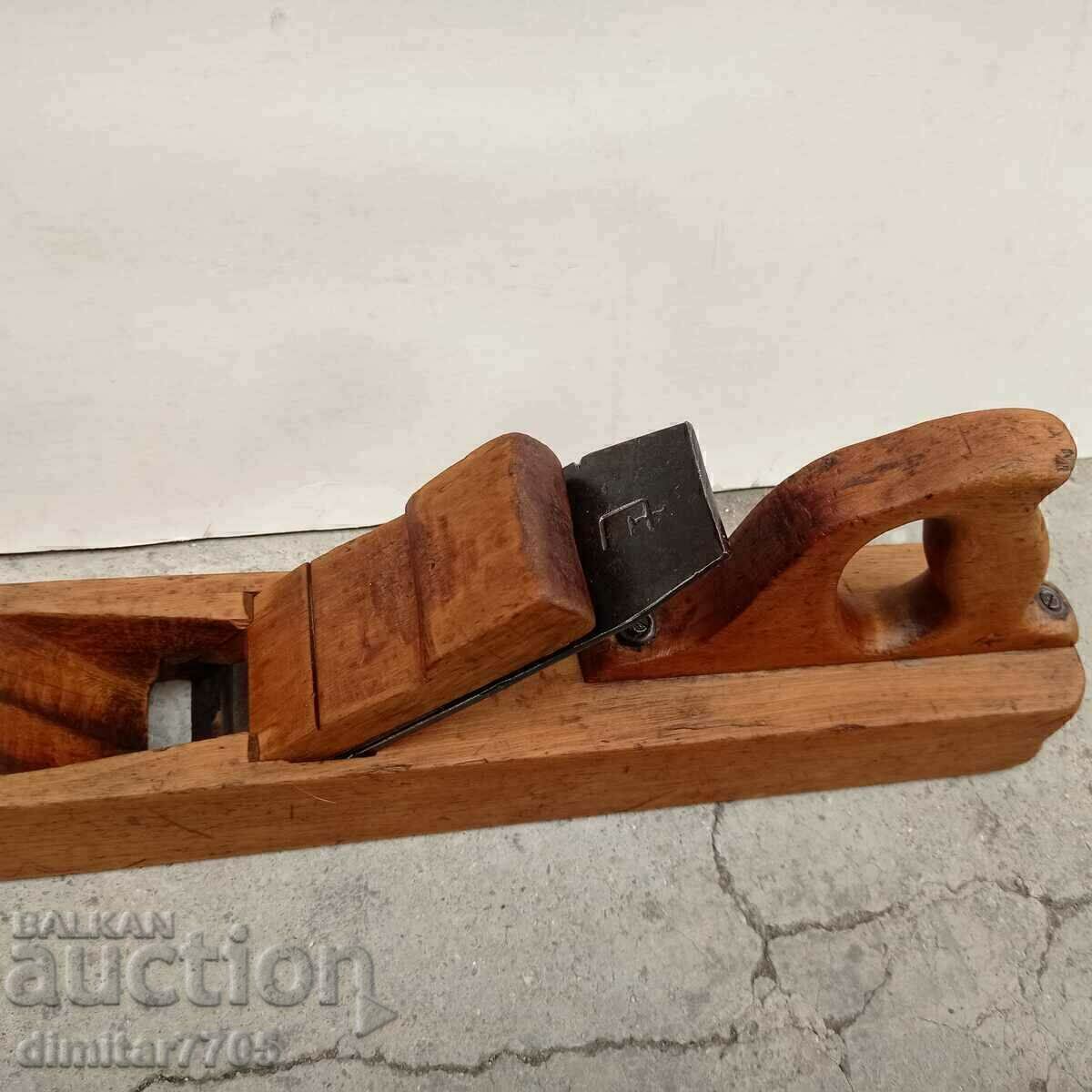 Razatoare mare din lemn autentic cu preț € 43.00 | 84.10 BGN Razatoare mare din lemn autentic cu preț € 43.00 | 84.10 BGN