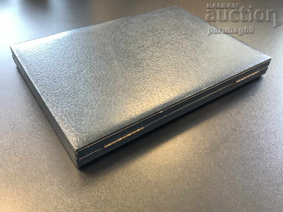 Coin binder with 14 pcs. of 5 marks + 2 pcs. of 2 marks - 5