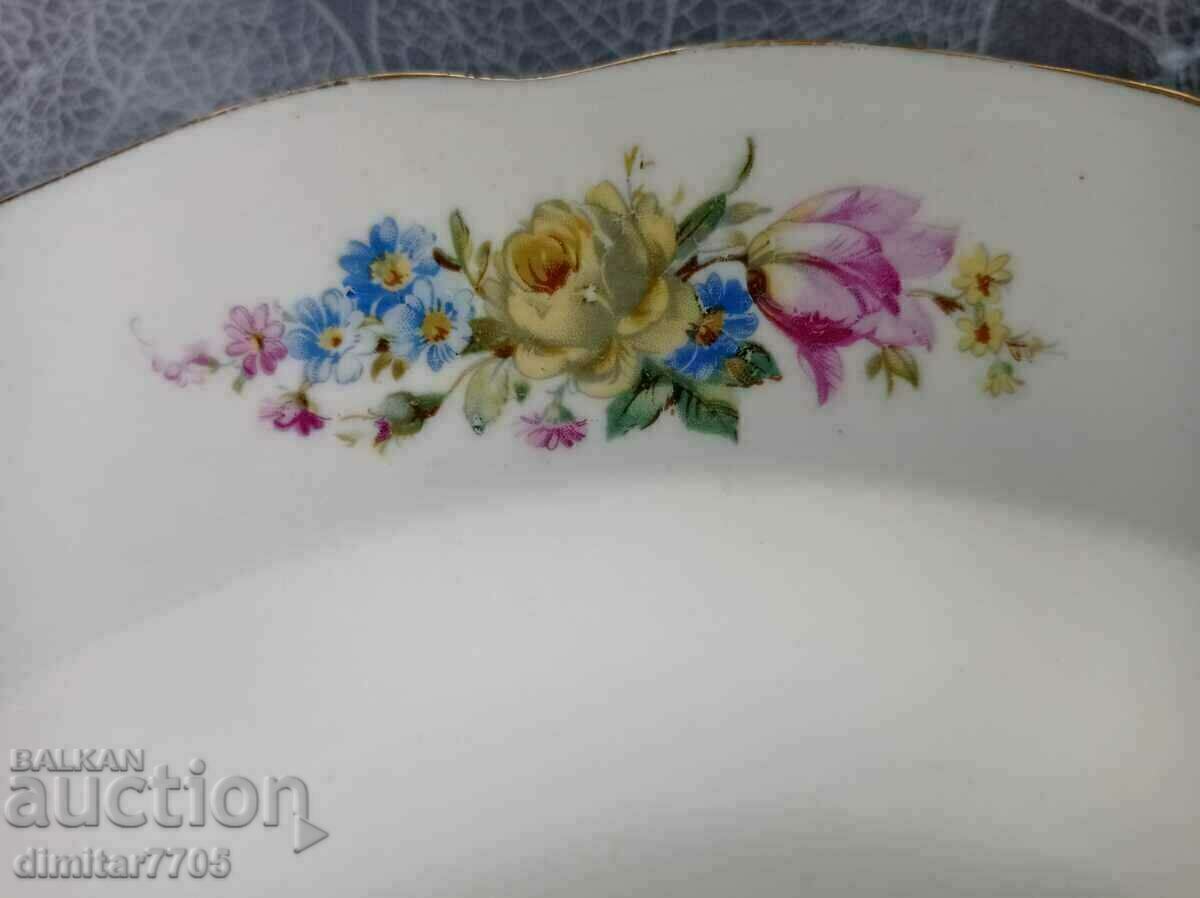 Large porcelain platter 31 cm with price € 3.00 | 5.87 BGN
