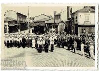MICĂ FOTOGRAFIE VECHE VELIKO TÂRNOVO EVENIMENT PUBLIC J734
