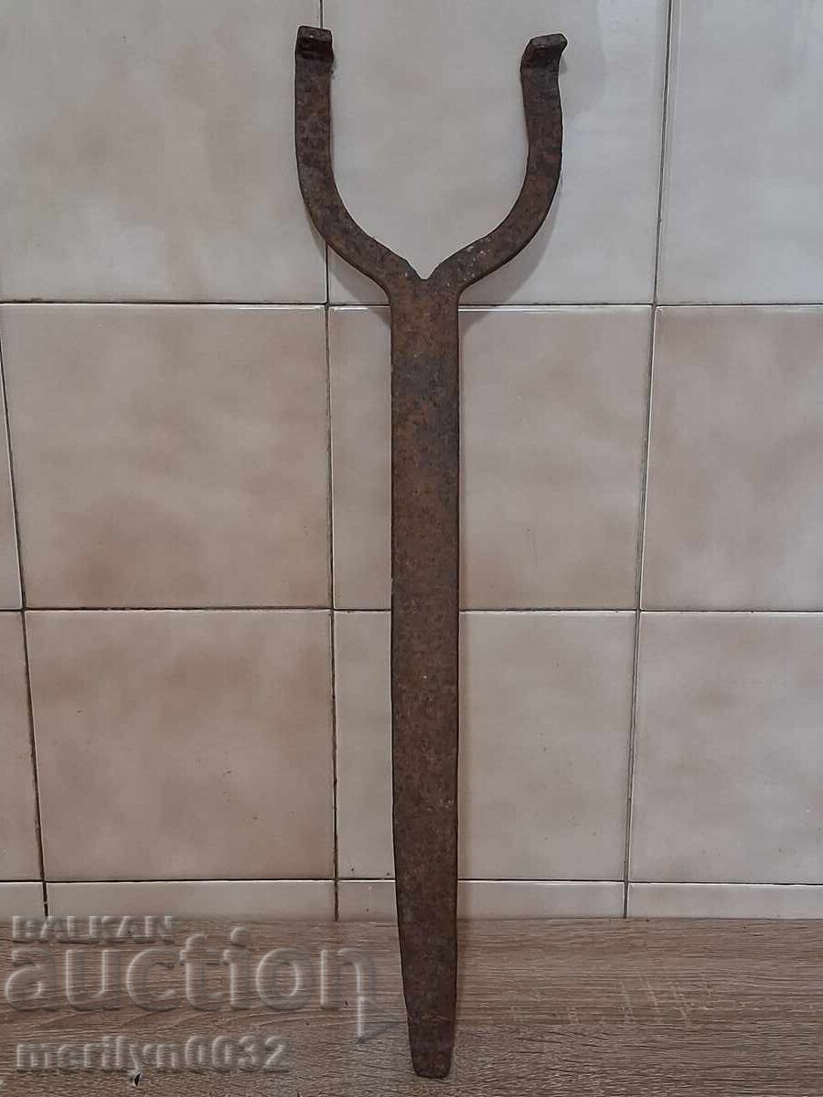 Unealtă veche de dogărie din fier forjat, butoi - 7