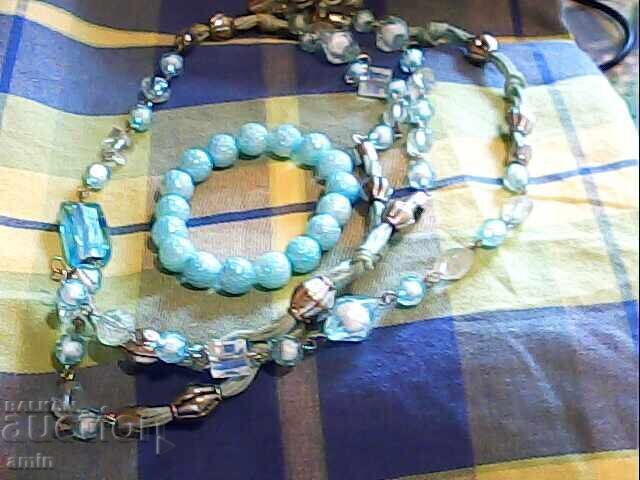 Double necklace and bracelet