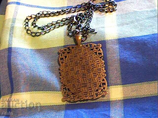 necklace with price € 2.00 | 3.91 BGN