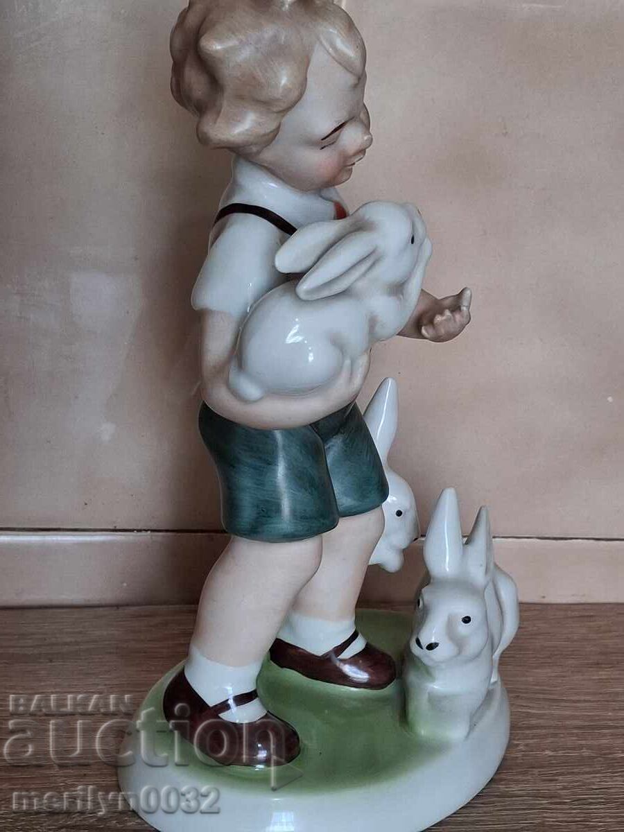 Figurină din porțelan german West Germany cu preț € 89.63 | 175.30 BGN