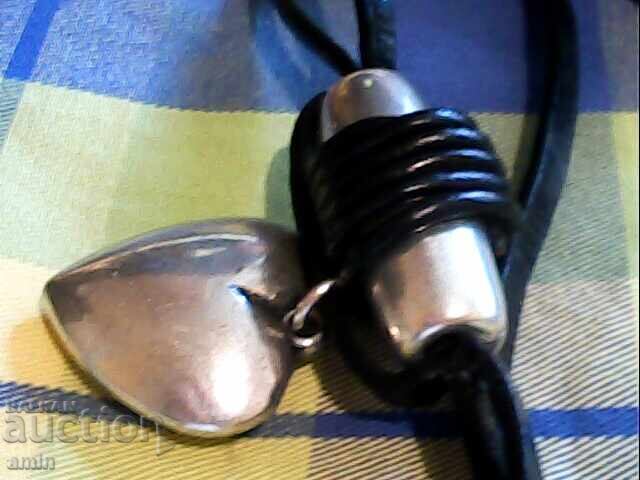 Auction  necklace