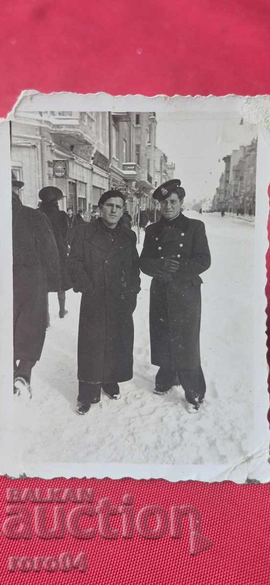 ОТ ЕДНО ЕВРО с цена € 1.00 | 1.96 лв.