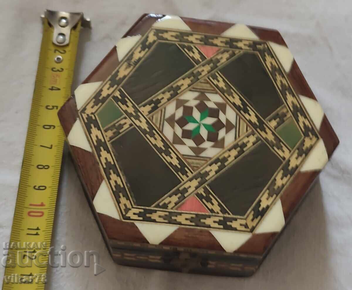 Wooden box - 5 Wooden box - 5