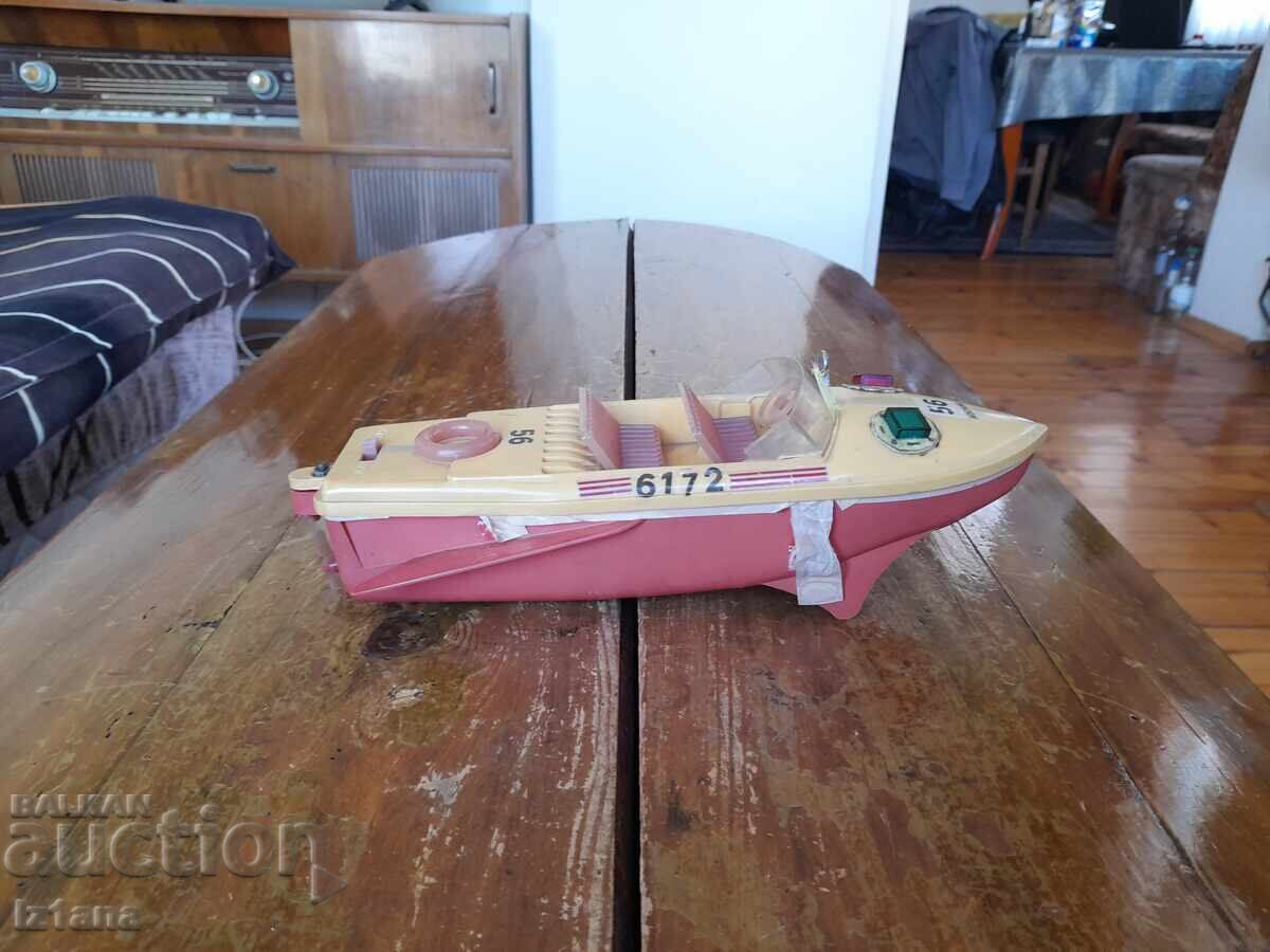 Old toy boat, speedboat - 7