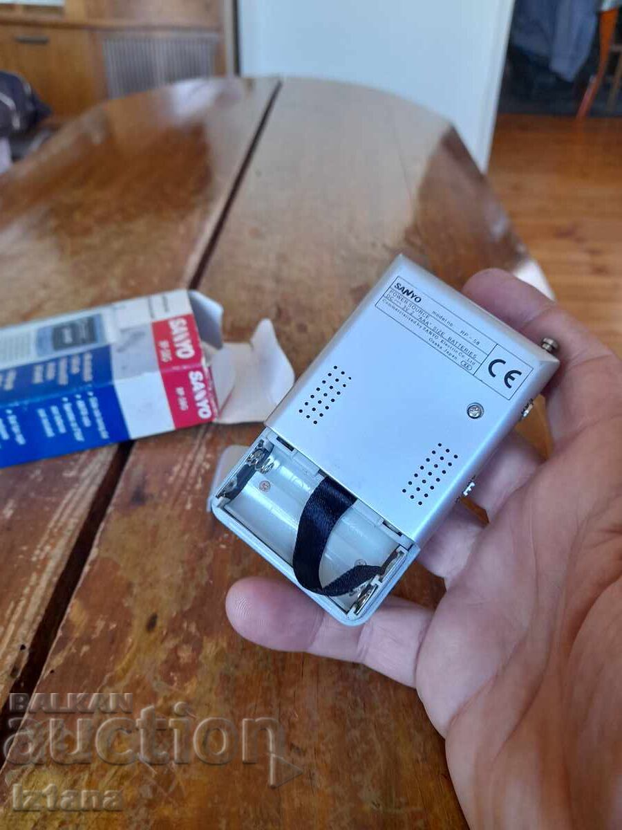 Old radio, Sanyo RP-58 radio receiver - 7