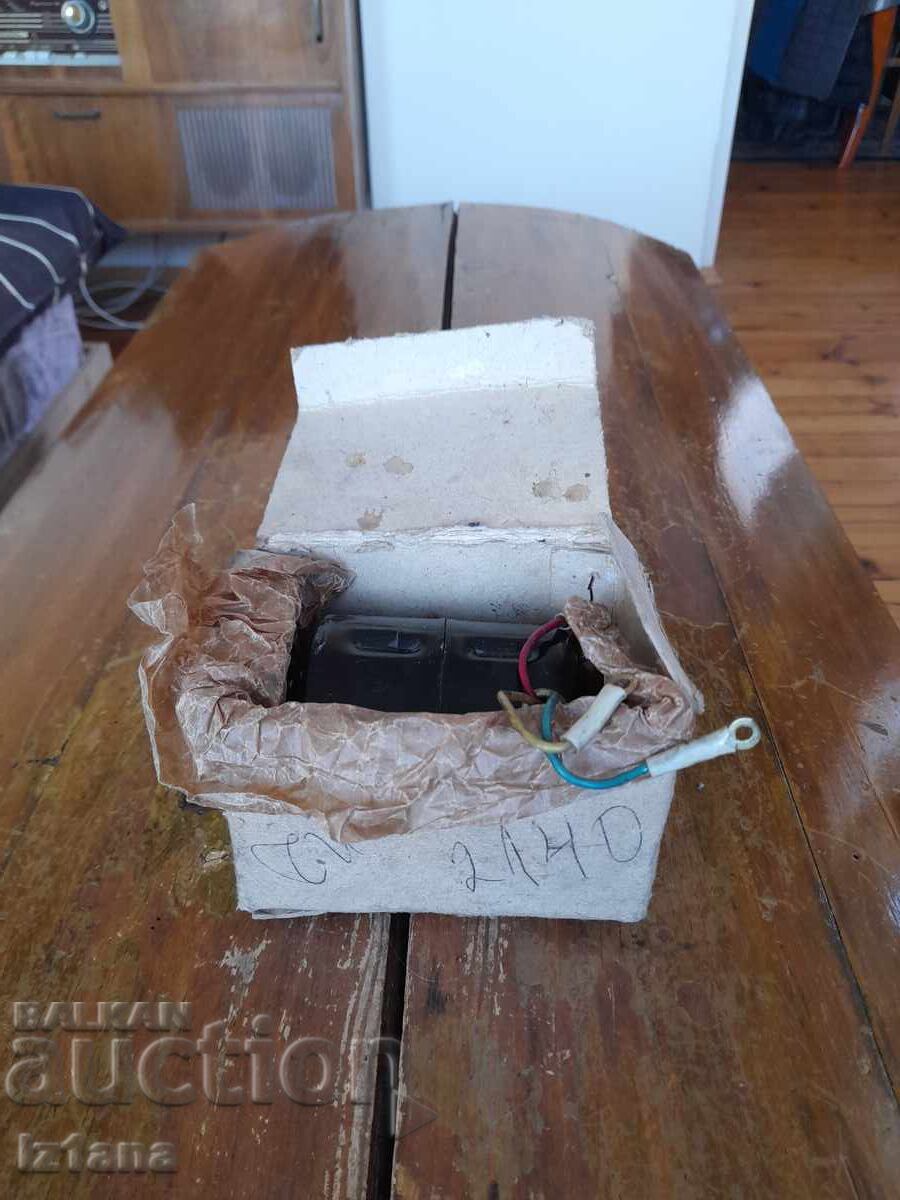 Δημοπρασία Παλιός ρωσικός ηλεκτροκινητήρας αυτοκινήτου