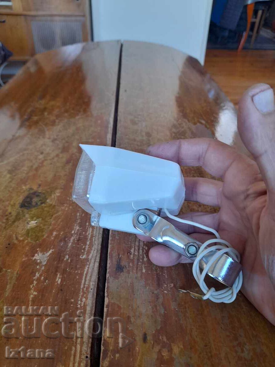 Delivery of Bicycle headlight, wheel