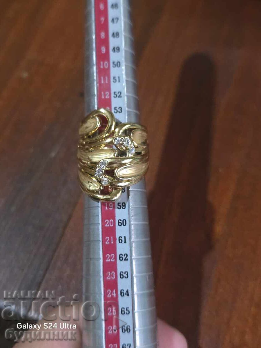 Gold-plated women's ring. Sizes in the photos. 11.98g. Solid - 6 Gold-plated women's ring. Sizes in the photos. 11.98g. Solid - 6