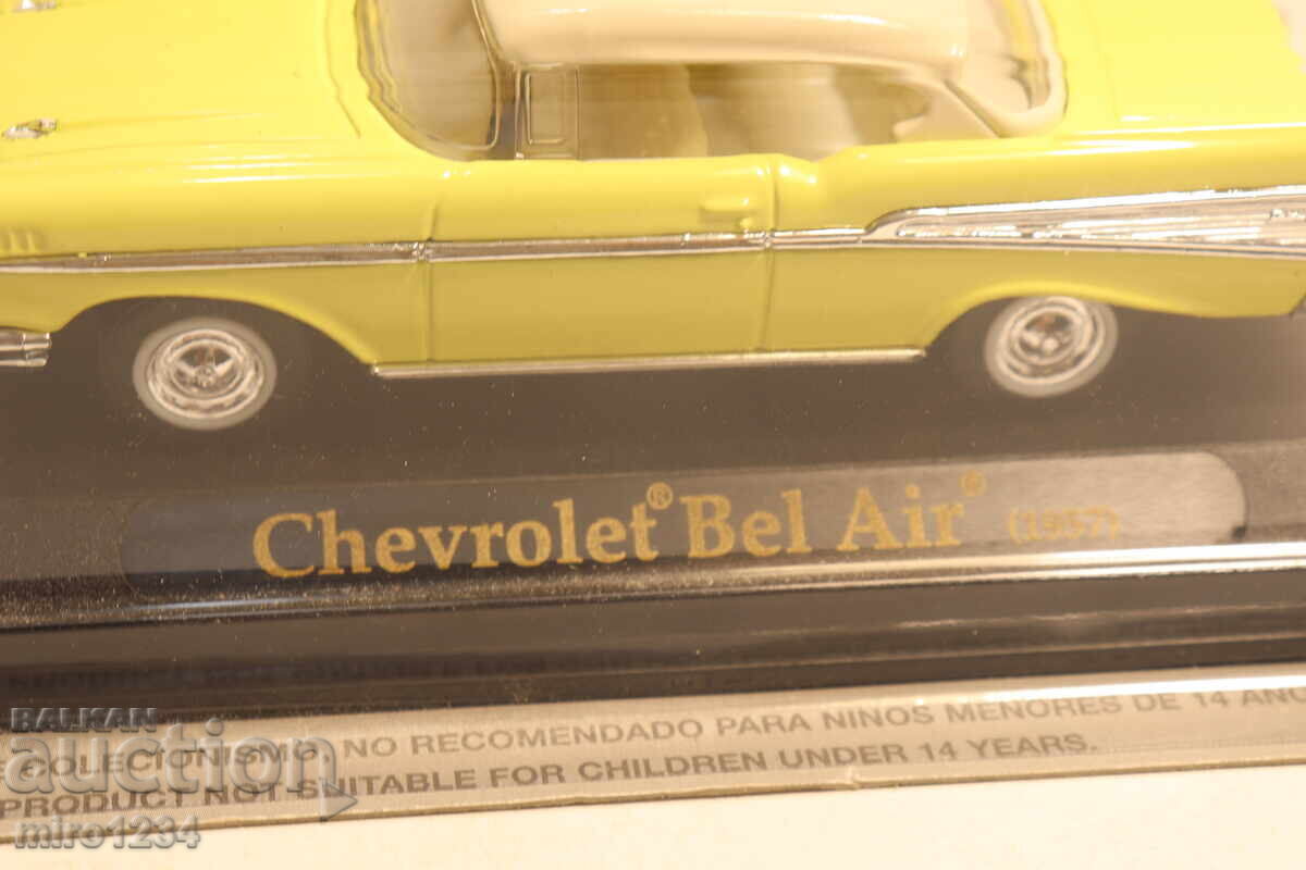 Licitație MODEL MAȘINĂ CHEVROLET BEL AIR 1/43