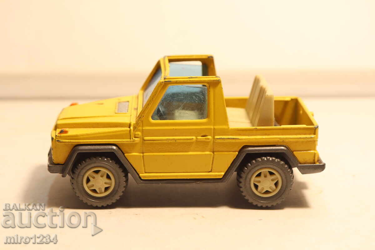 1/43 MERCEDES TOY CAR MODEL