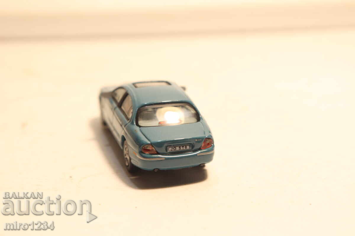 1/72 JAGUAR TOY CAR MODEL - 5