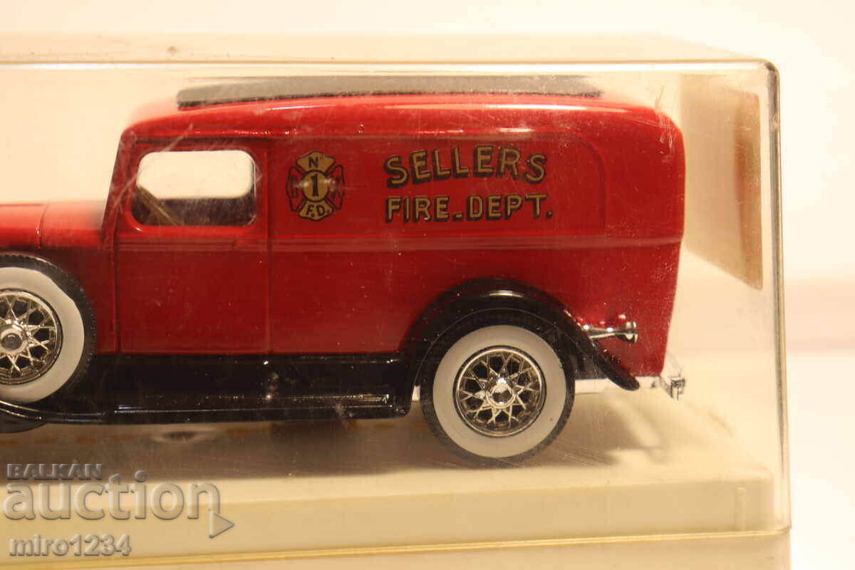 1/43 SOLIDO CADILLAC FIRE TRUCK MODEL with price € 0.01 | 0.02 BGN