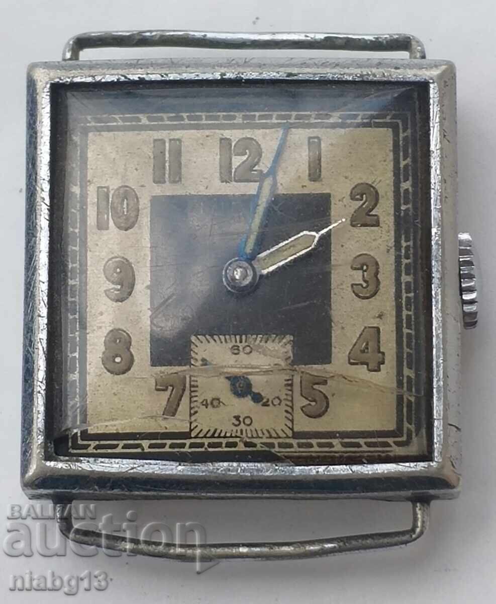 Judecător cu preț € 20.00 | 39.12 BGN Judecător cu preț € 20.00 | 39.12 BGN