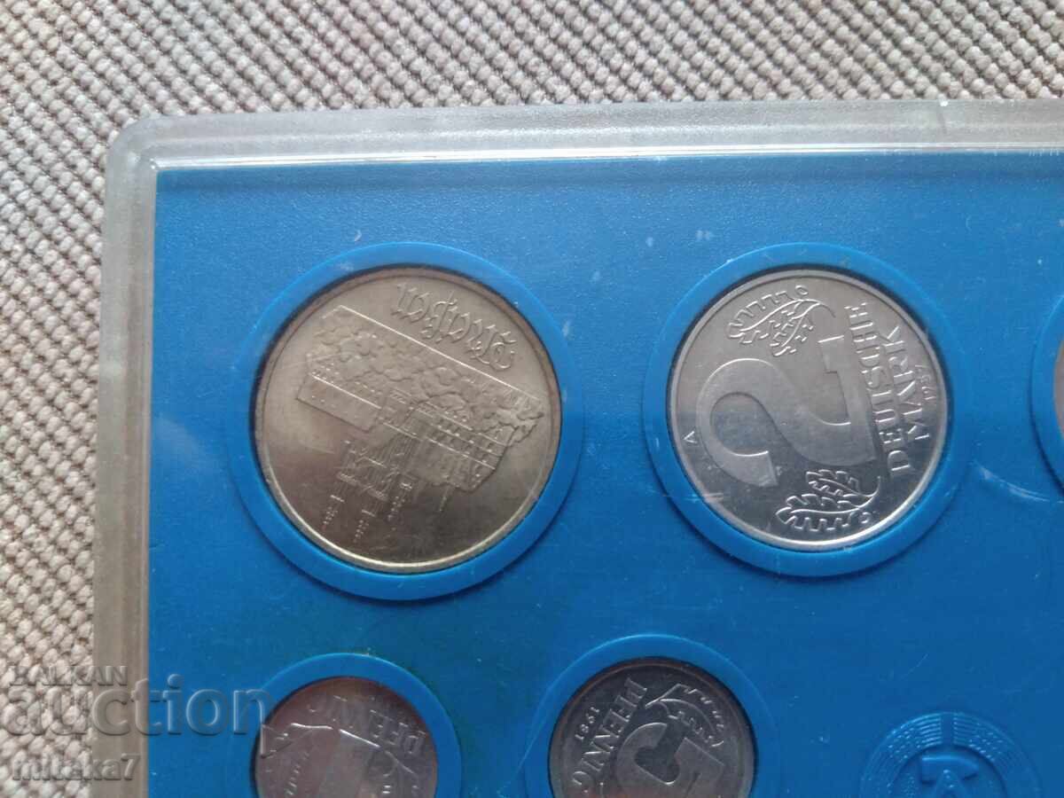 Σετ νομισμάτων, ΛΔΓ με τιμή € 9.80 | 19.17 BGN
